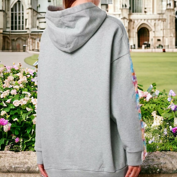 🌺SOLD ON BAY🌺 $633 Stella McCartney Sweatshirt Hoodie 14 “ ALL IS LOVE “ Fringe - Picture 6 of 16